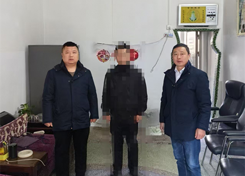 监利农商银行尺八支行：以“服务温度”点燃水产企业“发展引擎”.jpg